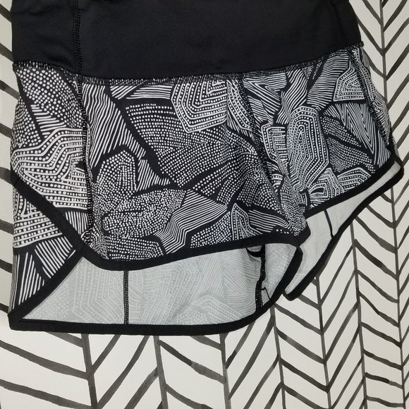 Lululemon Speed Short Dottie Tribe Black White 4 - Picture 3 of 8